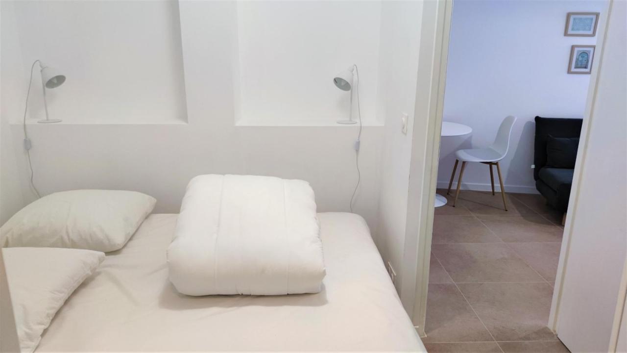 Apartment Delille Centre 01 *