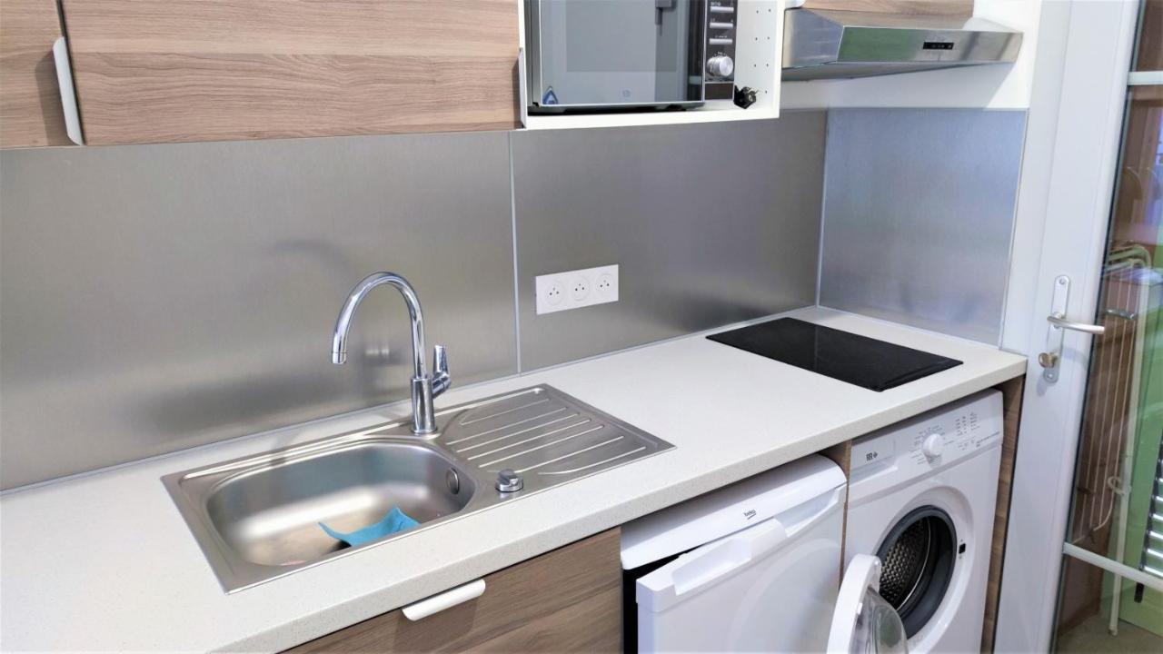 Apartment Delille Centre 01 *