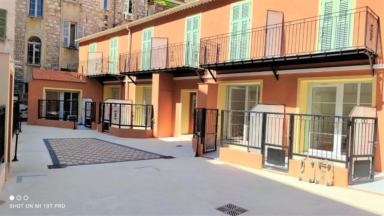 Delille Centre 01 Apartment